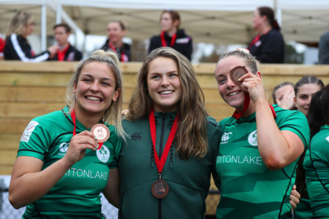 erin-king-beibhinn-parson-and-stacey-flood-celebrate-winning-a-bronze-medal