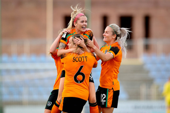 denise-osullivan-celebrates-scoring-the-first-goal-with-her-teammates