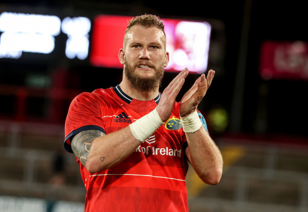 rg-snyman-applauds-the-fans-after-the-game