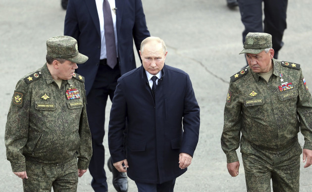 russian-president-putin-attends-russian-belarus-military-exercises