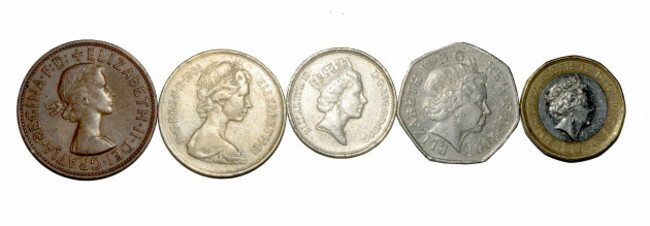 5coinsshowingthefivedifferentportraitsofqueenelizabeth