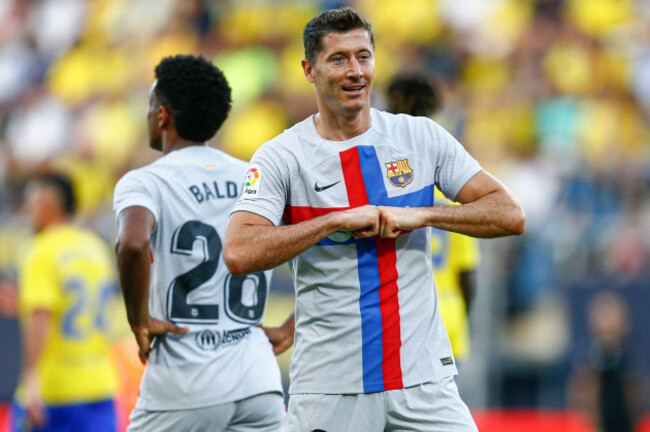 robert-lewandowski-of-fc-barcelona-robert-lewandowski-of-fc-barcelona-celebrates-after-scoring-the-0-2-during-the-la-liga-match-between-cadiz-cf-and-fc-barcelona-played-at-nuevo-mirandilla-stadium-on
