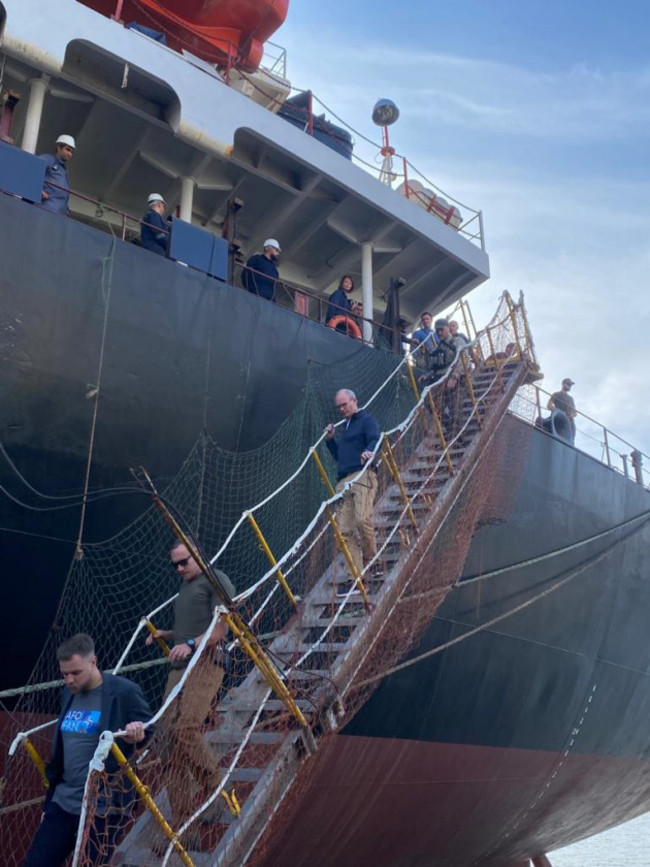 Minister Simon Coveney at the port in Odesa (2)