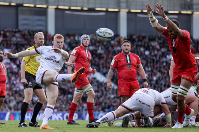 nathan-doak-clears-the-ball-despite-rory-arnold