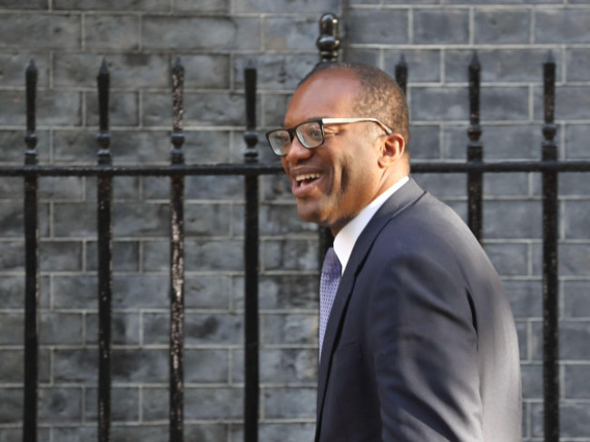 london-uk-7th-sep-2022-liz-truss-the-new-prime-minister-holds-her-first-meeting-with-her-newly-formed-cabinet-chancellor-of-the-exchequer-kwasi-kwarteng-attends-todays-cabinet-meeting-credit