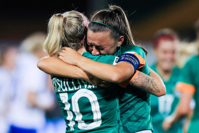 denise-osullivan-and-katie-mccabe-celebrate-winning