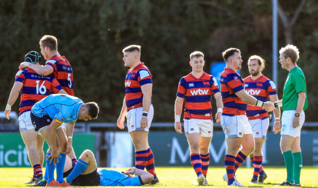 clontarf-celebrate-winning-at-the-final-whistle