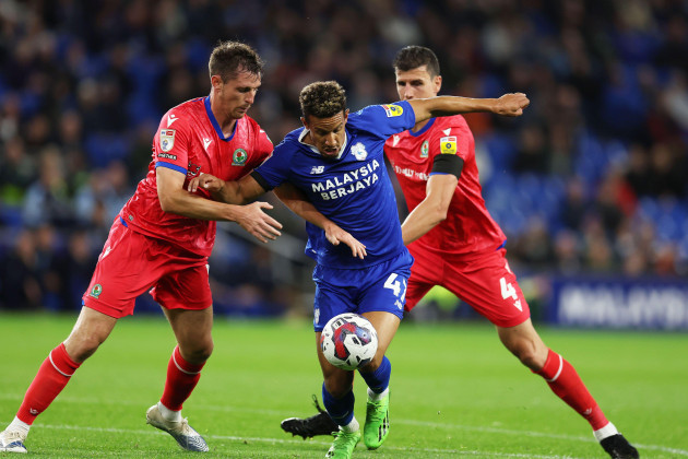 cardiff-uk-04th-oct-2022-callum-robinson-of-cardiff-city-c-tries-to-go-past-dominic-hyam-l-and-daniel-ayala-of-blackburn-rovers-r-efl-skybet-championship-match-cardiff-city-v-blackburn-rov