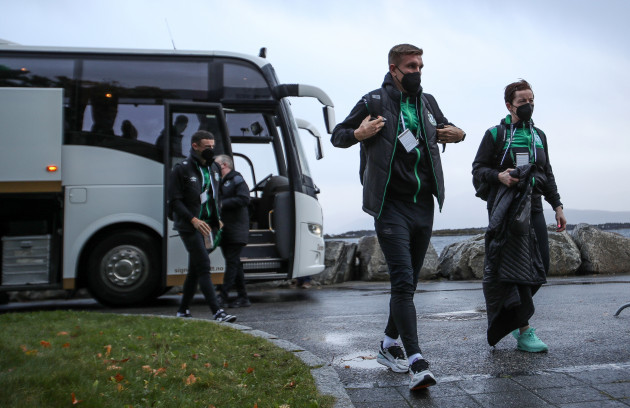 shamrock-rovers-players-arrive