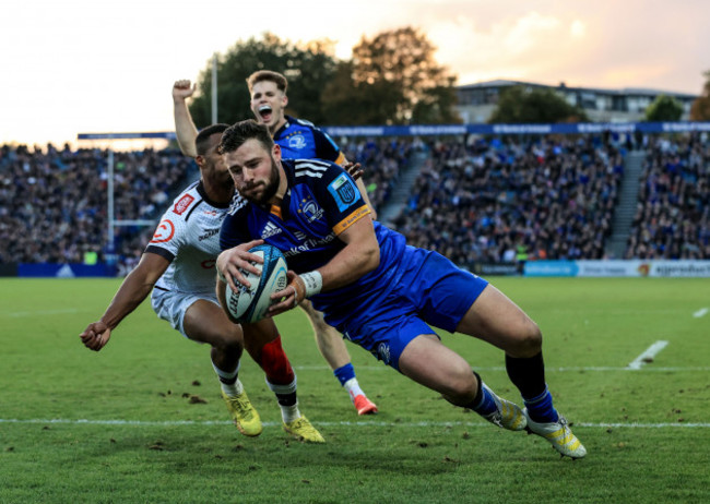 robbie-henshaw-scores-a-try