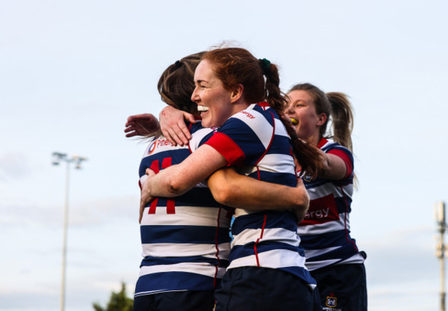 beibhinn-parsons-and-ella-durkan-celebrate-after-scoring-a-try