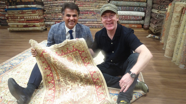 Ep1 - Turkey - Carpet Seller in Istanbul (1)