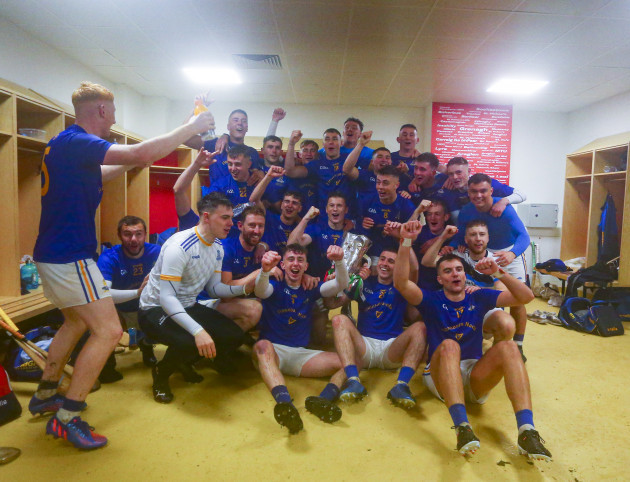 st-finbarrs-players-celebrate-in-the-dressing-room