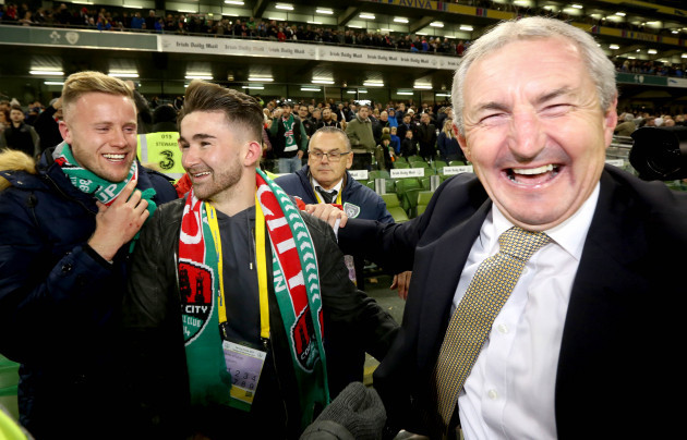 john-caulfield-celebrates-with-former-players-kevin-oconnor-and-sean-maguire