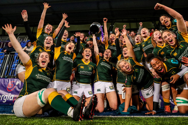 railway-union-lift-the-trophy-as-all-ireland-champions