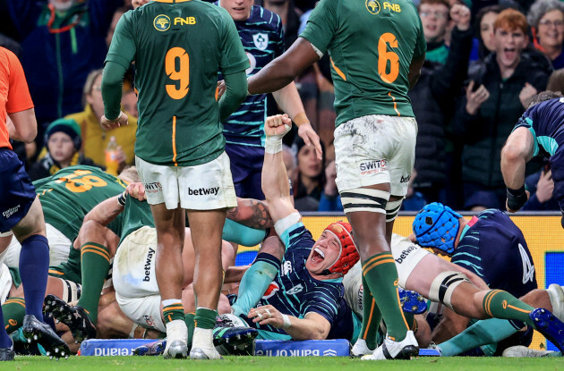 josh-van-der-flier-celebrates-scoring-his-sides-first-try