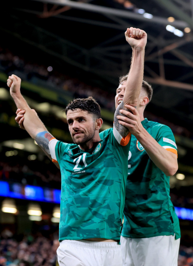 robbie-brady-celebrates-scoring-his-side-winning-penalty-with-nathan-collins