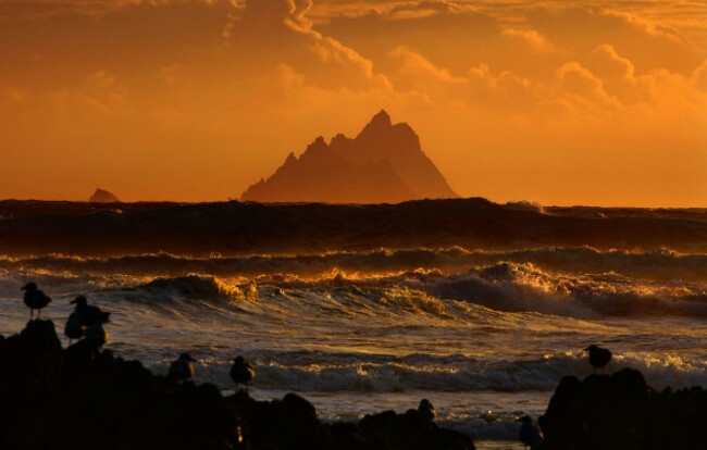 Fig. 3 Skellig Sunset Finans Bay2