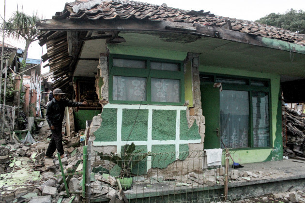 indonesia-west-java-earthquake-aftermath
