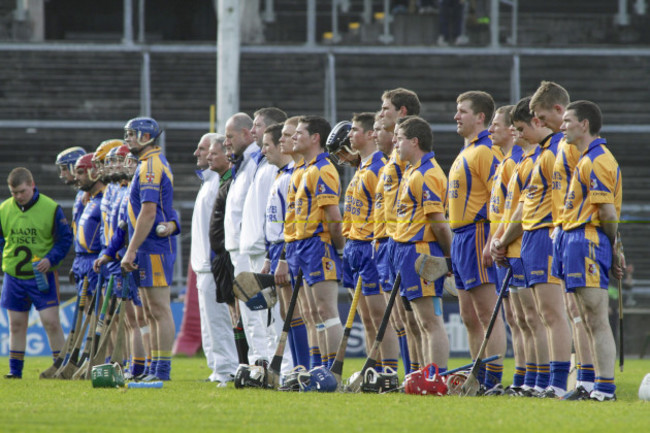 players-stand-for-a-moments-silence-in-memory-of-galway-hurler-niall-donohue