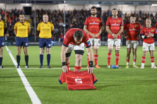 peter-omahony-lays-a-jersey-in-memory-of-doddie-weir-before-the-game