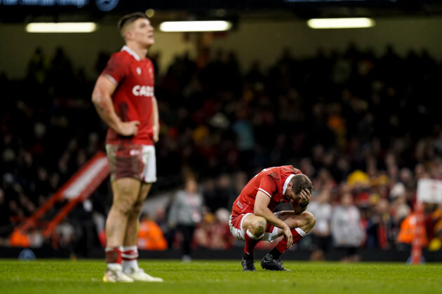 rhys-priestland-dejected