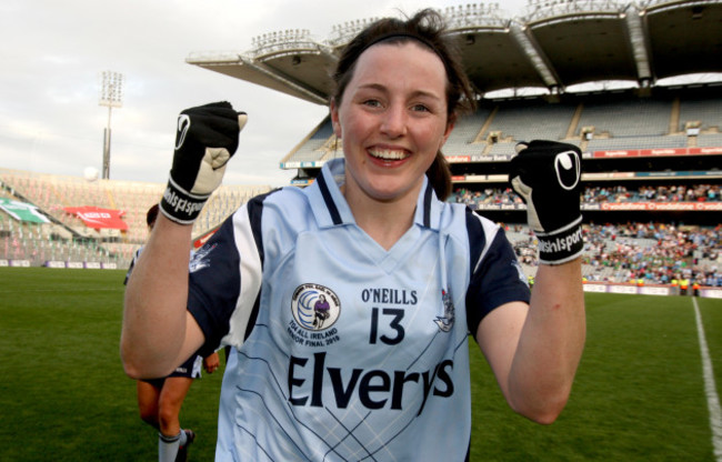 lyndsey-davey-celebrates-after-the-game