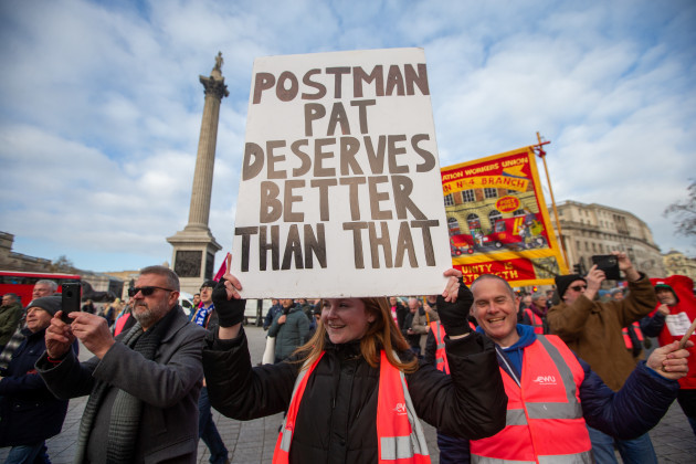 royal-mail-workers-rally-in-trafalgar-square