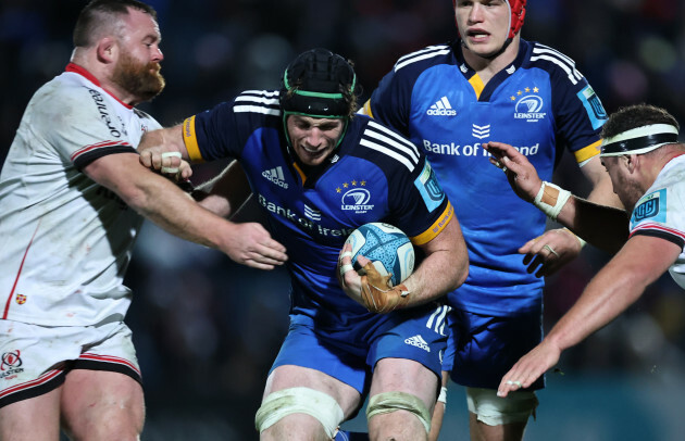 leinsters-ryan-baird-est-ed-par-ulsters-callum-reid-et-rob-herring