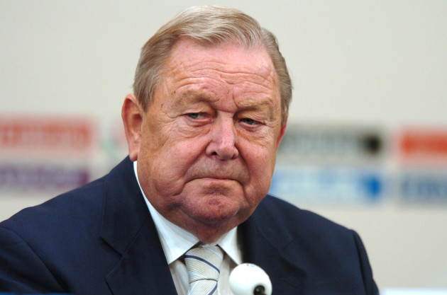 leipzig-deutschland-05th-june-2019-ex-uefa-president-lennart-johansson-died-at-the-age-of-89-years-archive-photo-lennart-johansson-swe-uefa-president-portrait-gesture-fifa-soccer-world-champ