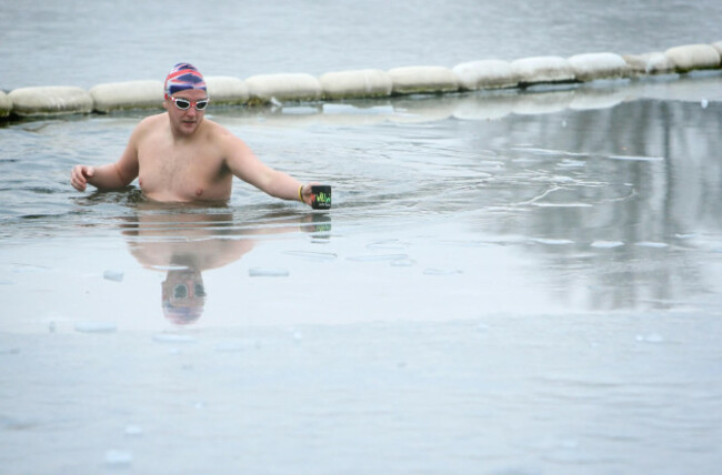 winter-swimming