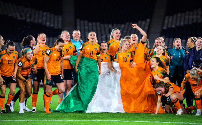 ireland-celebrate-qualifying-for-the-world-cup