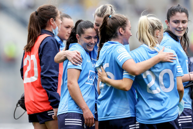 sinead-goldrick-celebrates-after-the-game-with-jennifer-dunne