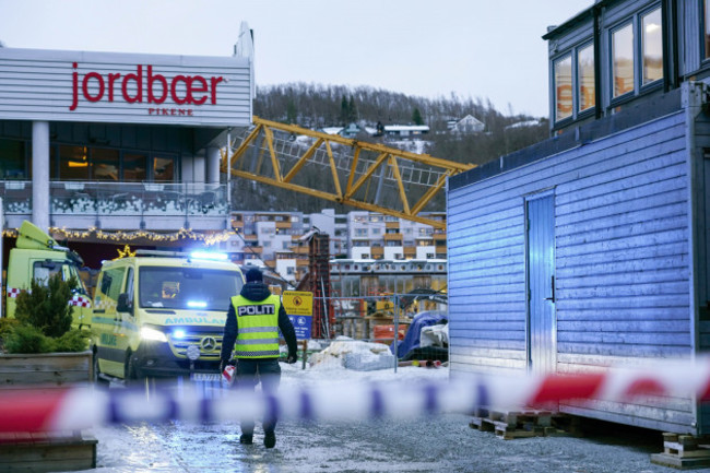 norway-crane-crash
