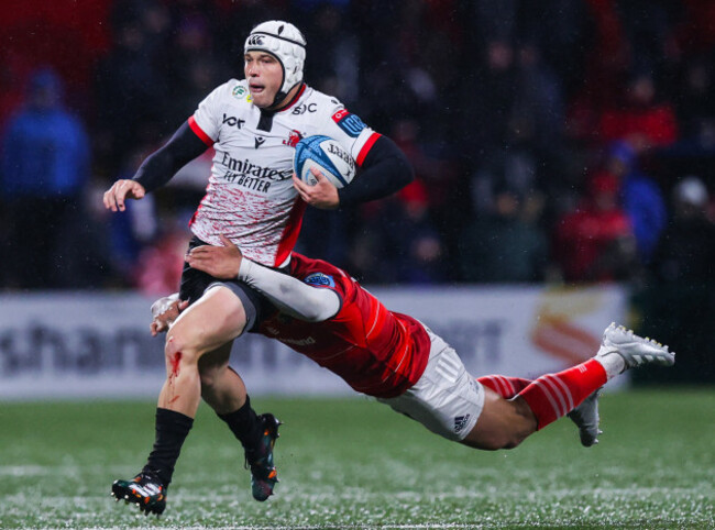 henco-van-wyk-is-tackled-by-malakai-fekitoa