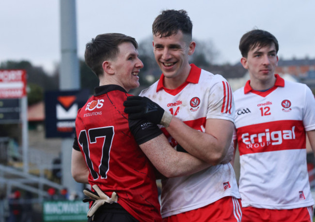 miceal-rooney-and-shane-mcguigan-shake-hands-after-the-game