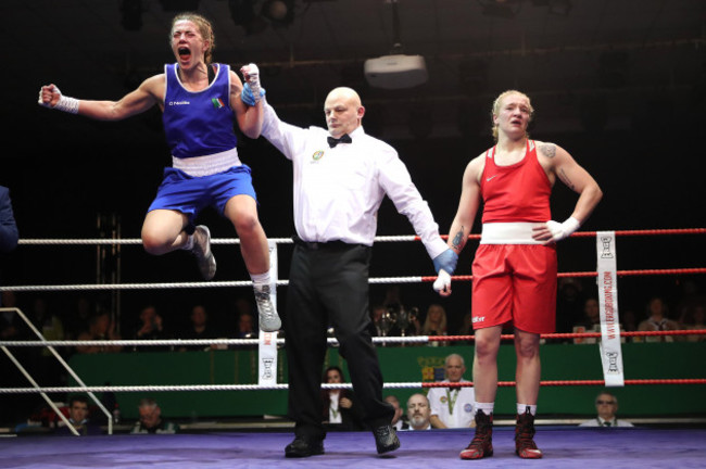 grainne-walsh-celebrates-victory-over-amy-broadhurst