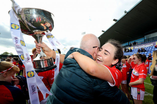 orlagh-farmer-celebrates-after-the-game-with-the-division-1-cup