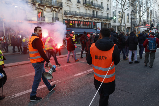 the-trade-unions-are-calling-for-a-massive-day-of-strikes-and-interprofessional-and-inter-generational-demonstrations-against-the-points-based-pension-reform-on-january-29-2020-in-paris-france-ph