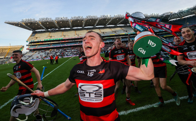 pauric-mahony-celebrates-with-the-trophy
