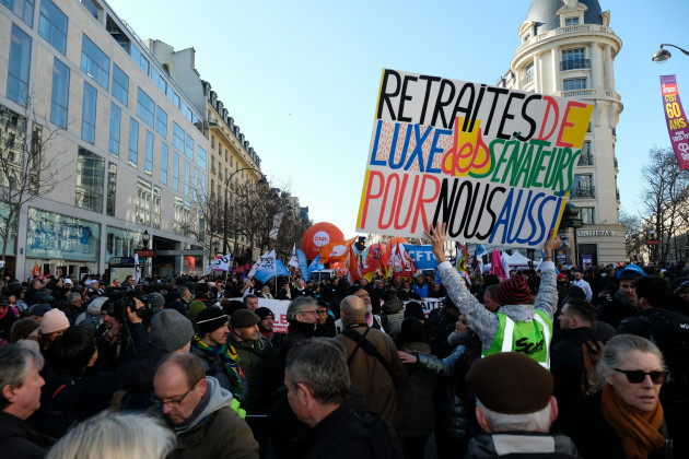 third-nationwide-protests-over-pensions-overhaul-paris