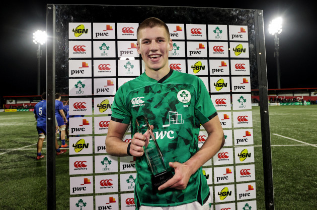 sam-prendergast-with-the-player-of-the-match-award