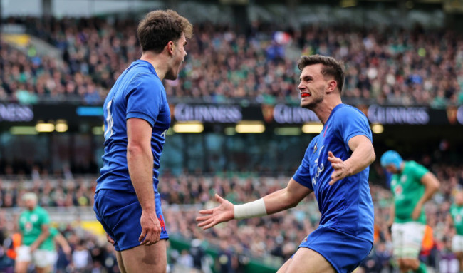 damian-penaud-celebrates-scoring-their-first-try-with-ethan-dumortier