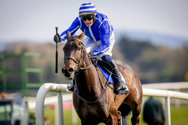 paul-townend-comes-home-to-win-onboard-energumene