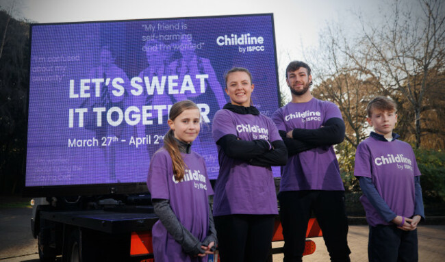 Photo 2_ Victoria Little (aged 10), Brittany Hogan, Caelan Doris, Alasdair Little (aged 13) (1)