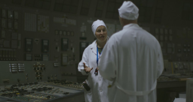 ATOMIC_HOPE_STILL_003