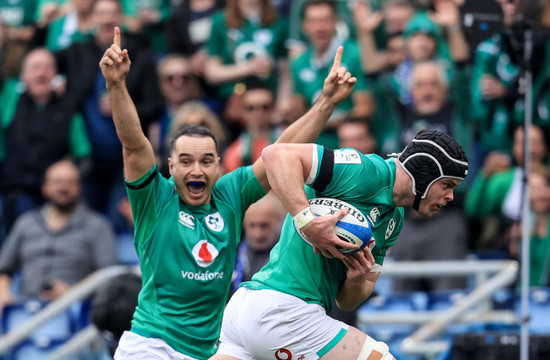 james-lowe-celebrates-as-james-lowe-scores-their-first-try