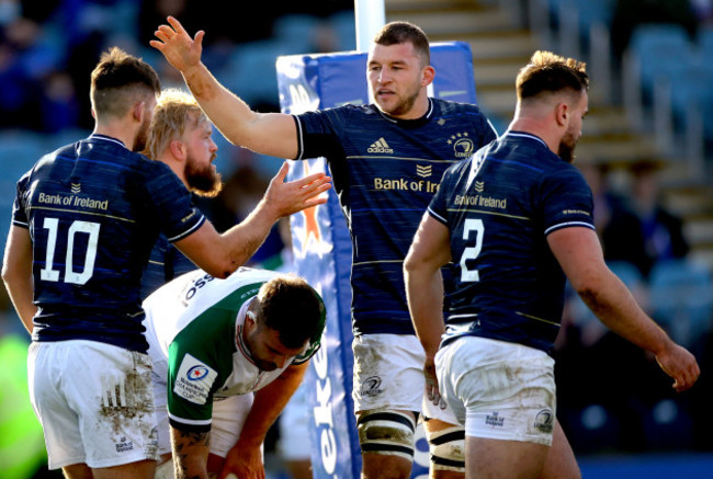 ross-molony-celebrates-with-try-scorer-ross-byrne