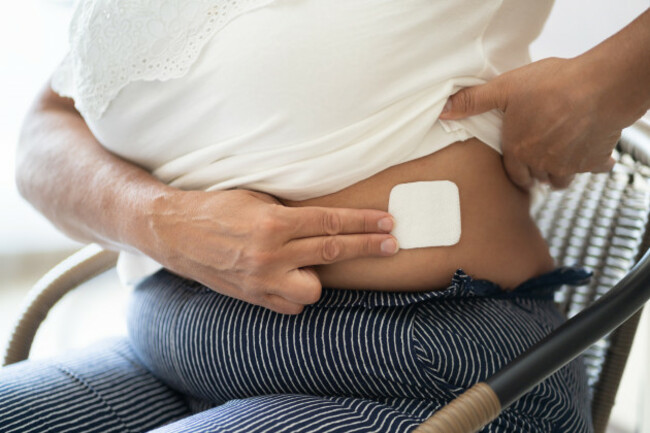 applyingcontraceptivehrtestrogenbirthcontrolpatch