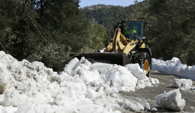 snow-storm-and-rain-in-mallorca